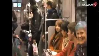 Истерический хохот в метро