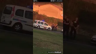 Scendal ! La police tire sur un staff