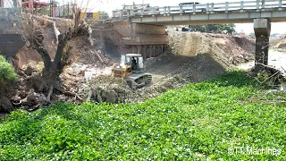 Wonderful New Project Building New Road Under Bridge By ZOOMLION Bulldozer & Trucks Spreading Stone