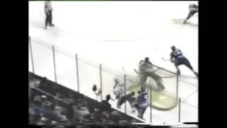 Mike Foligno Goal vs. Dynamo Moscow 1/8/86