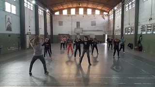 "La lambada"                                 Con "Las Teres" ( grupo 14 hs)