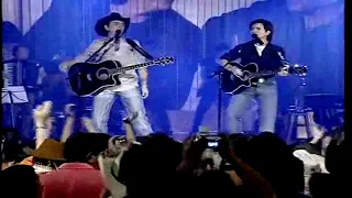 Chitãozinho e Xororó - Pura Emoção {Achy Breaky Heart Ch&X Raízes Do Campo} (2005)