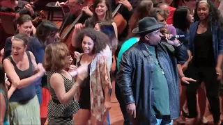 Sir Mix A Lot & the SEATTLE SYMPHONY ORCHESTRA Perform ‘Baby Got Back’