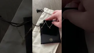 Unbox my Mejuri Boyfriend Bold Chain Necklace with Me 😍 #mejuri #unboxingvideo #shorts