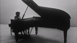 Alicia de Larrocha on Dutch TV 1962 : Albeniz Granados and Falla