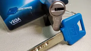 How to open Euro Lock Vega VP-7 . Picking INTER.First time.) #locksport #lockpick