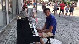 Alan Walker - Faded Street Piano Performance Offenburg