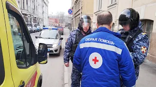 🚑 ПЬЯНЫЙ МУЖИК НАПАЛ НА МЕДИКОВ [ПОДБОРКА НАПАДЕНИЙ НА «СКОРУЮ ПОМОЩЬ»]