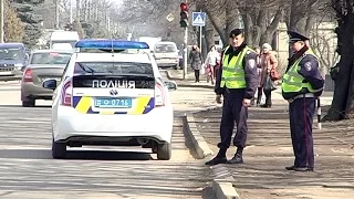 Коломийські поліцейські чергують біля навчальних закладів