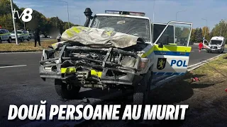 Două persoane au murit. Motocicleta a intrat într-o mașină a poliției