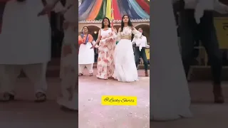Yukti Kapoor, Gulki Joshi, Bhavika Sharma and Sonali Naik dancing together...💝💃