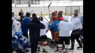 Массовая драка хоккеистов команд Петра Дубрава против Ивановка