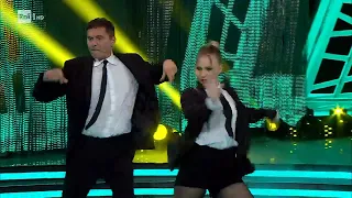 Lo Show Dance di Teo Mammucari e Anastasia Kuzmina - Ballando con le Stelle 04/11/2023