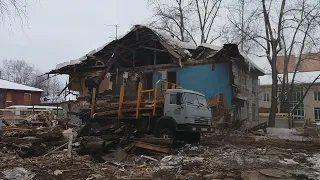 Разрушение дома