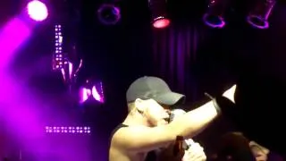 Brantley Gilbert-Kick It In The Sticks-Nashville