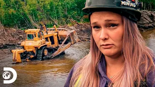 Filhos de Tony Beets ajudam a conter inundação no terreno | Febre do Ouro | Discovery Brasil