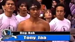 Ong-Bak-Tony-Jaa-demostracion-en-USA[www.savevid.com]