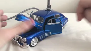 1/24 Motor Max 1946 Chevy Custom Lamp Car