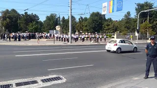 Возложение цветов в День Независимости Молдовы. Кишинев. 27.08.19