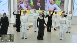 Танец группы «Sheri Dance» из коммуны Светлое