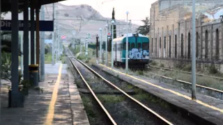 Treno regionale in partenza da Dittaino.