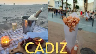 FOODIES' 3-DAY GUIDE TO CÁDIZ IN SOUTHERN SPAIN (THIS is where Spaniards go on summer holiday)