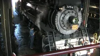 Canadian National 3254 Building up Steam
