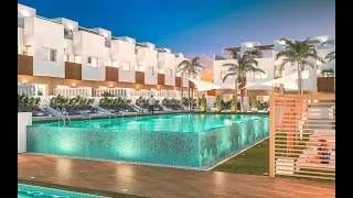 Townhouses in Torrevieja Aguas Nuevas with sea views