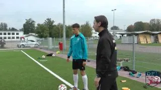 Passspiel Training am Deutschen Fußball Internat
