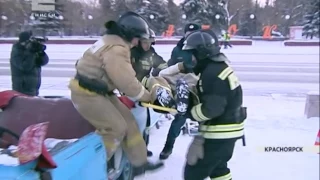 В Красноярске прошла акция памяти жертв ДТП (Новости 21.11.16)