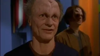 Star Trek Voyager s02e23 Scene from The Thaw