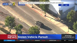 Deputies use spike strips, PIT suspects but pursuit continues