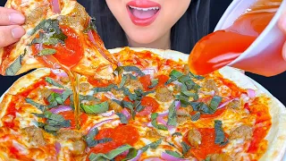 ASMR HOT HONEY PIZZA DIPPED IN BUFFALO SAUCE MUKBANG (EATING SOUNDS) ASMR PHAN