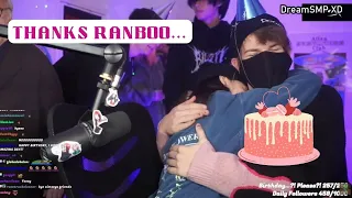 Aimsey hugs Ranboo for Birthday cake