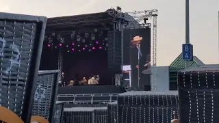 Helge Schneider bricht Strandkorb Konzert ab! Das geht mir ziemlich auf den Sack!