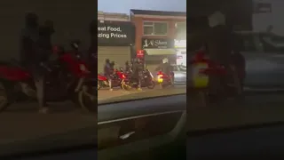 moped thief's fight with the owner