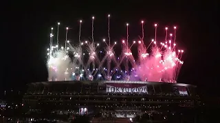 Display of fireworks mark the end of Tokyo 2020 Olympics closing ceremony | 东京奥运会 闭幕式 烟花表演