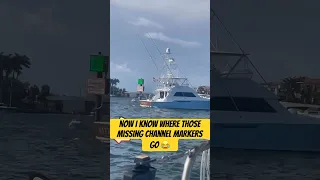 🤦‍♂️ Boneheaded Boater Runs Into Channel Marker - #boat #fails #boating