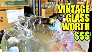 Ep322: WE FOUND VINTAGE GLASS WORTH BIG MONEY AT THIS GARAGE SALE!!! 😮😮😮