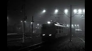 Поезд, ночь, окно / Train, night, window, real sound.