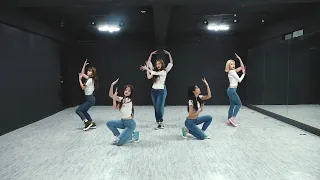 MOMOLAND ending pose in every era