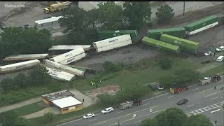 Train derailment in Duluth clearing