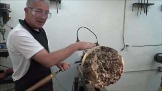 Turning a Maple Burl Bowl with Jimmy Clewes - Part 1