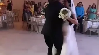 bailando polka en nuestra boda