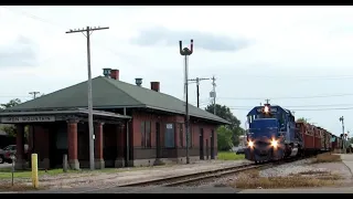 CHASING THIS OLD EMD SD40-2 NORTH THRU IRON MOUNTAIN, MI! | Jason Asselin