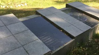 2021.07 Пряжа / Priäžä, могила жертв финской войны, Карелия / женщина, культ войны, дети