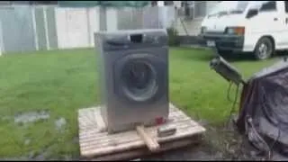 Best Harlem Shake ever Dryer edition (RIP Little Cat)