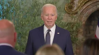 Biden Says China's Xi Is a 'Dictator'