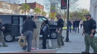 Tourists visit Colleton Courthouse and Murdaugh property after trial