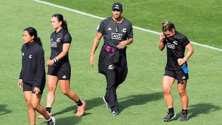 Black Ferns Sevens pay tribute to outgoing coach Allan Bunting